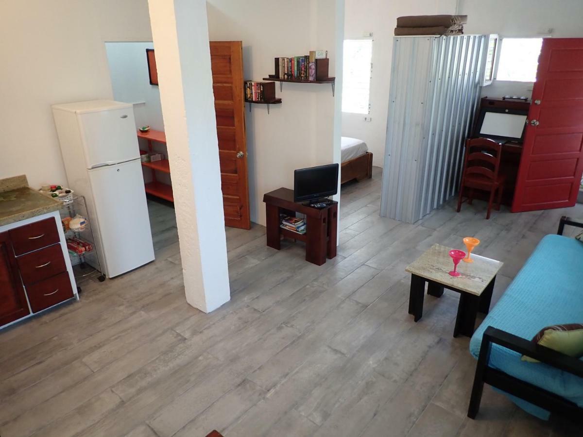 Simberts Apartments Майя-Бич Экстерьер фото